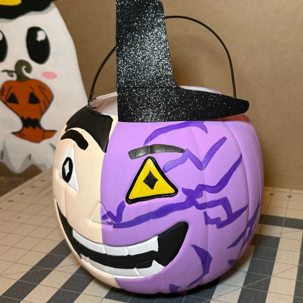 JINU KPOP DEMON HUNTERS HALLOWEEN BASKET - Picture 2 of 3